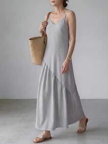 EMERY ROSE Vestido elegante de tirantes finos con volantes en el bajo y rayas para mujer - Blanco y Negro - Ver 9