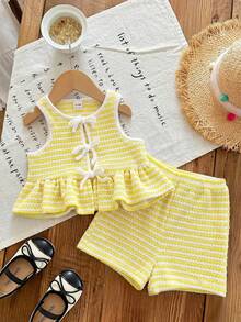Conjunto de 2 piezas de top de tirantes de cuello redondo a rayas de punto y pantalones cortos para bebé niña - Mostaza Amarilla - Ver 6