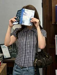 DAZY 素色翻領修身短袖白色女裝襯衫 - 灰色 - 查看 6