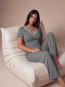 Lazeform Women's Solid Color Lace Patchwork V-Neck Short Sleeve Long Pants Pajama Set - Grey - View 4