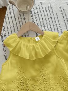 LMoss Kids 2件組少女編織素色刺繡荷葉領吊帶上衣與長褲套裝 - 黃色 - 查看 4