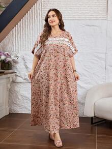 Al Najma 休闲花卉荷叶边蝙蝠袖宽松常规春夏加大码女式阿拉伯连衣裙 - 彩色 - 查看 1
