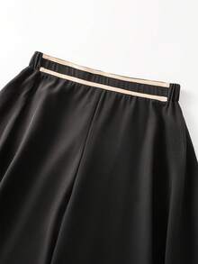 Balvessa Celana Panjang Wanita Model Pinggang Tinggi, Berlapis, Bahan Chiffon, dengan Potongan Lebar. - Hitam - View 4