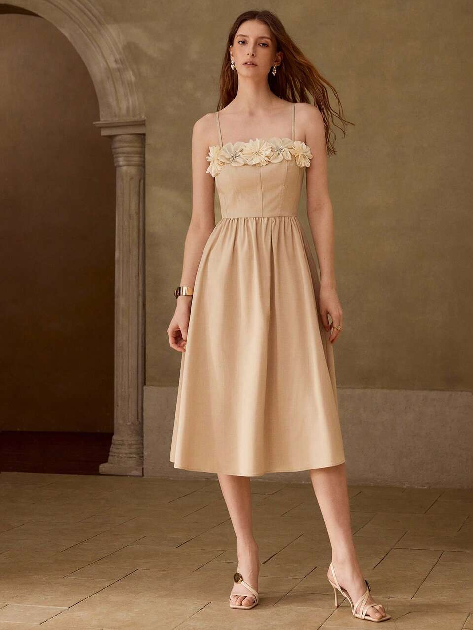 WOMEN'S FLORAL DECOR SPAGHETTI STRAP DRESS
