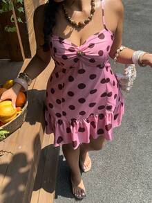 Sunnyshic Vestito a pois rosa stile francese vintage taglie forti, nuovo vestito estivo da spiaggia con arricciatura in vita e decorazione a spilla, decorazione a stelle marine, stile casual vacanziero, vestito corto a pois neri su base rosa taglie forti di moda - Rosa - Visualizzare 6