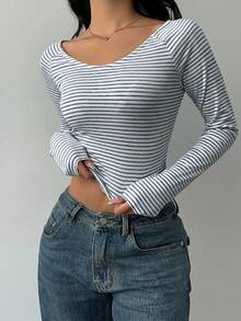 SHEIN BASICS 休閒針織條紋圓領長袖修身短版女上衣 - 藏蓝色 - 查看 6