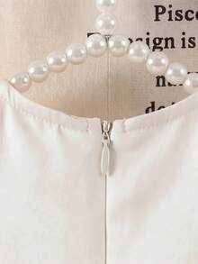 Gaun Bayi Perempuan Elegan Sederhana Tanpa Lengan dengan Hiasan Pita dan Rok Jala Berkerut, Cocok untuk Musim Semi, Musim Panas, Musim Gugur, dan Musim Dingin - Putih - View 6