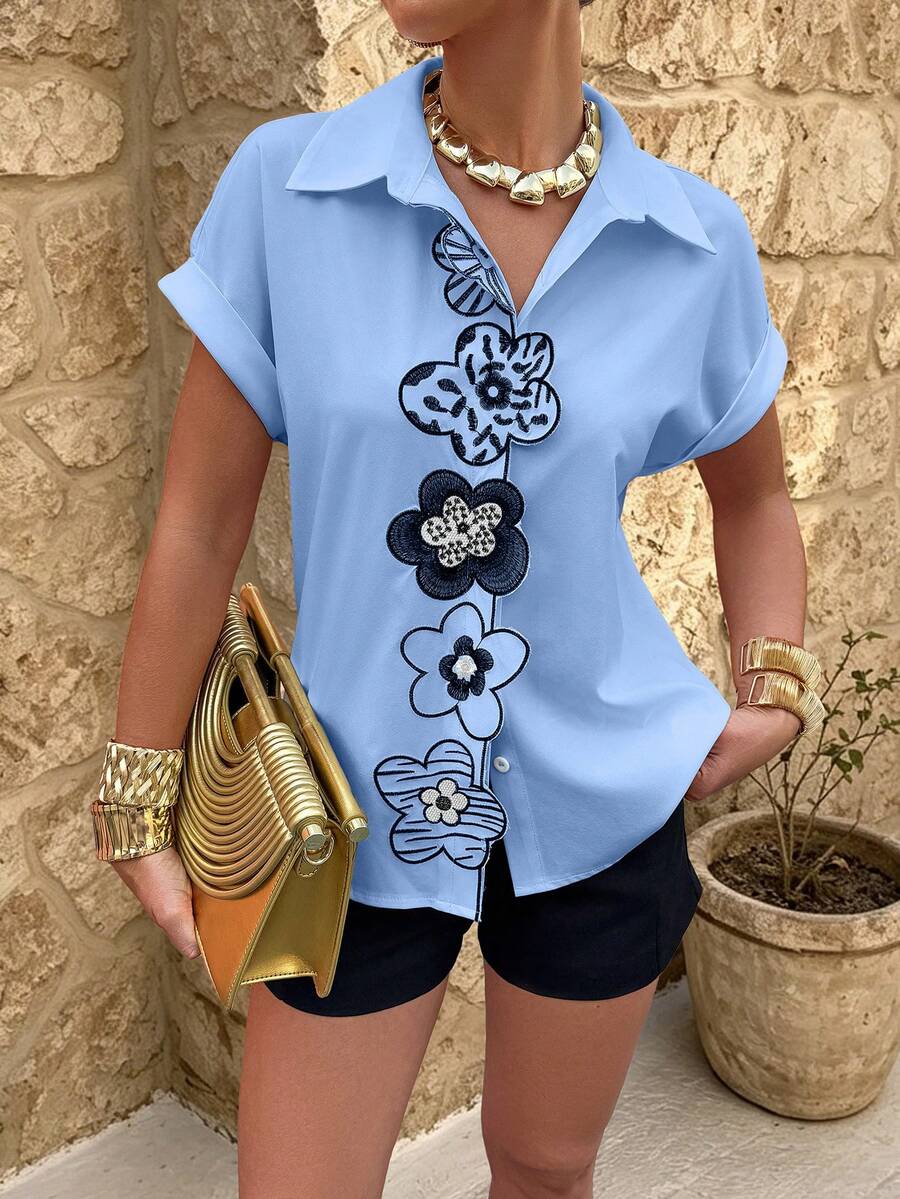Flora Isola Flora Isola 春夏季女款刺繡3D花卉休閒度假襯衫 - 淺藍色 - 查看 1