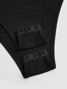 Sweetra Bodysuit nữ size lớn phong cách Âu Mỹ, cổ yếm hở lưng, đính dây xích kim loại trang trí kèm vòng cổ choker kim loại - màu đen - Xem 6