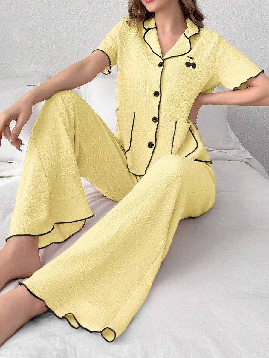 Côtesoire 櫻桃刺繡對比飾邊短袖長褲女款睡衣套裝 - 黃色 - 查看 1
