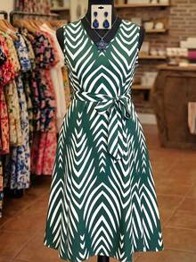 GlowEve CURVE Plus Size Summer Casual All-Over Print V-Neck Sleeveless Dress - Green - View 1
