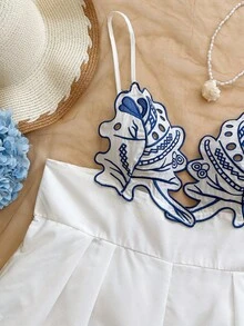 Soleia Bộ áo liền quần đi nghỉ mát dành cho nữ cỡ lớn với họa tiết thêu. - trắng - Xem 3