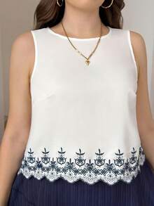SHEIN LUNE Conjunto casual de 2 piezas para mujer talla grande con top de cuello redondo estampado floral y falda-pantalón para uso diario - Azul Marino - Ver 10