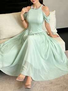 Modelyn Elegant Cold Shoulder Gentle Atmosphere Beaded Halter Neck Long Evening Gown Dress For Women - Green - View 5