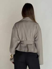 Aloruh 女款優雅休閒灰色風衣 早秋長袖老錢風 通勤商務工作服 教師秋冬辦公穿搭 - 卡其色 - 查看 3