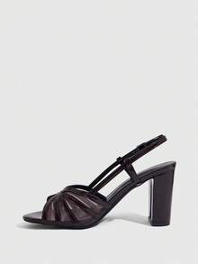 CUCCOO SZL Sapatos Femininos Novos Modelos de Primavera e Verão, Sandálias de Couro Envernizado Vermelho com Bico Aberto e Salto Grosso, Design Versátil com Tira em T e Tira Traseira, para Uso Diário em Deslocamentos, Encontros, Festas e Casamentos, Sapatos Femininos de Salto Alto Essenciais - Marrom escuro - Visão 4