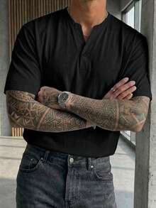 DAZY Short Sleeve Notch V-Neck T-Shirt - Black - View 2