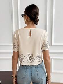 SHEIN Frenchy 女款花卉印花圓領短袖休閒襯衫 - 彩色 - 查看 3