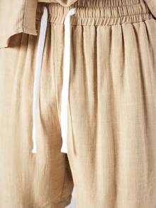 SUMWON Celana Pendek Bertali Serut Berbahan Linen dengan Pinggang Elastis Berkerut untuk Liburan Musim Panas dan Pakaian Kasual - Khaki - View 2