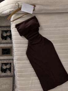 Resyla Women's Solid Color Strapless Pleated Elegant Long Dress - Coffee - View 3