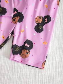 SHEIN Set de camiseta de cuello redondo y pantalones cortos ajustados de unicolor con diseño lindo de niña, conjunto de ropa de estar en casa para niña joven - Multicolor - Ver 7