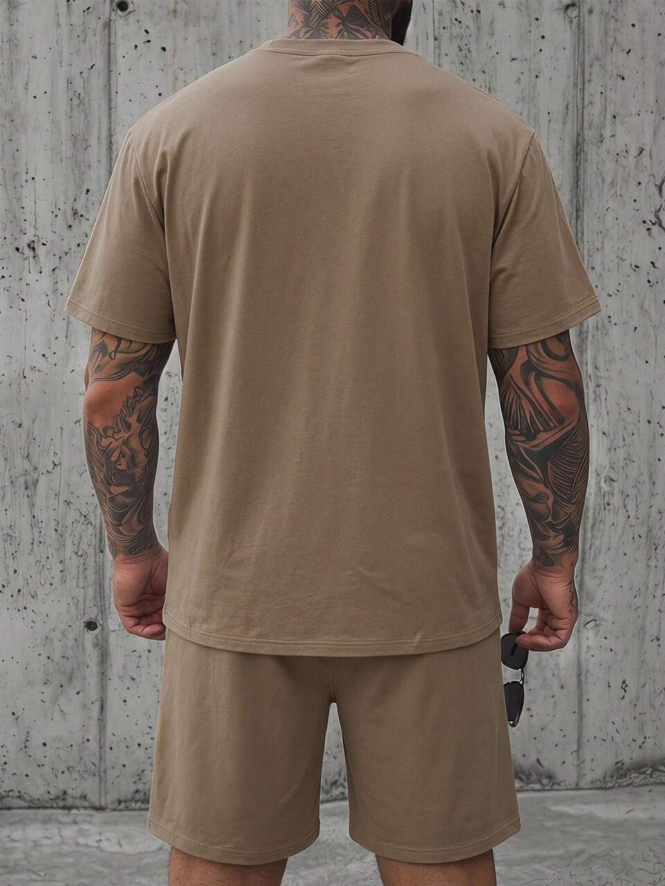 Men's Plus Size Solid Color Crew Neck Short Sleeve T-Shirt And Shorts Casual Set