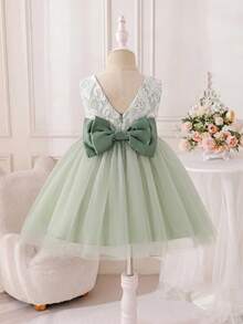 SHEIN Glamorique Kids 婚禮花童公主女童禮服大裙擺派對洋裝 全季節適用 鼠尾草綠 蓬蓬紗網格 綴珠 V領露背 大蝴蝶結 夏季優雅 秋冬款 - 綠色 - 查看 5