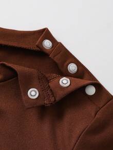SHEIN 2 Pieces Baby Boy Unisex Newborn Neutral Set With Brown Top And Apricot Shorts Letter Patches All Shades Of Brown Summer Casual Vacation Sportswear - Brown - View 7