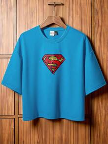 SUPERMAN X SHEIN TOKVUE 男士休閒時尚街頭日常通勤 Logo 印花落肩寬鬆短袖 T 恤，夏季度假款 - 藍色 - 查看 1