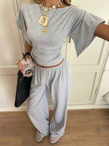 SHEIN EZwear 女款素色不對稱肩蝙蝠袖T恤與長褲休閒居家套裝 - 淺灰色 - 查看 4