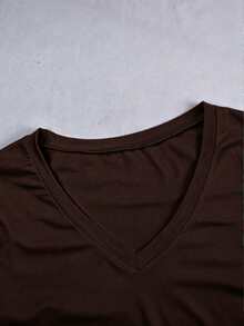 Franclia Kaos Ukuran Besar Leher V Lengan Pendek dengan Pinggang yang Dikencangkan - Coklat - View 3