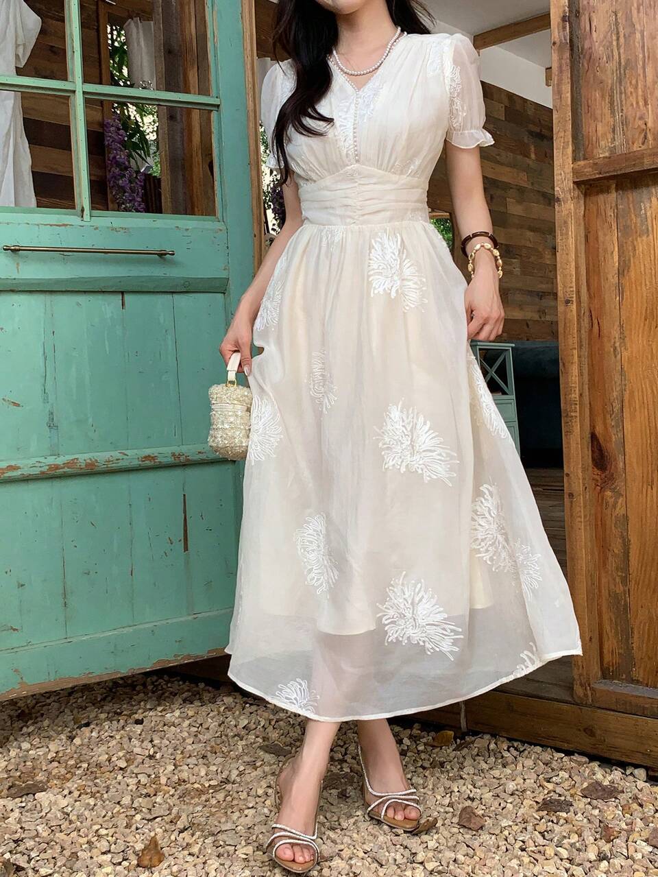 Women's Vacation Floral Embroidery Short Petal Sleeve Elegant Long Dress Sundress Summer