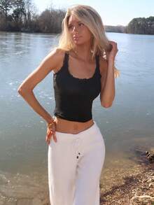 Sydney Algeri Camisola de mujer de verano con patchwork de encaje y decoración de lazo, ajuste ceñido, casual & sexy, color negro - Negro - Ver 1
