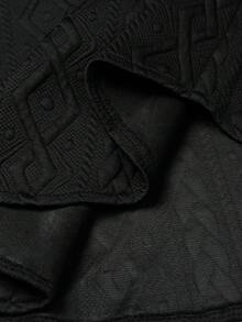 Manfinity CasualCool Bộ 2 món áo sơ mi tay ngắn trơn màu và quần short họa tiết cho nam, trang phục ấm áp - màu đen - Xem 7