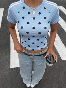Muchica T-shirt court à manches raglan avec imprimé à pois et bandes de contraste sur les côtés - Bleu ciel - Voir 4