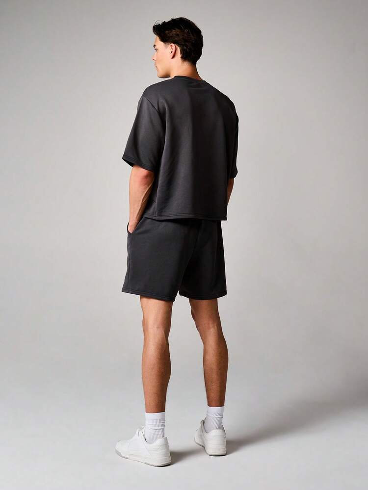 Locker geschnittenes Crew Neck Kurzarm T-Shirt und passendes Shorts Set mit gesticktem Logo-Schriftzug, Sommer Lässig Loungewear Kollektion