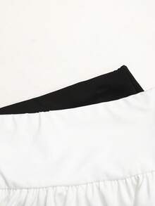 SHEIN Girlism 青少年女孩休閒運動學院風開學季黑色內建內搭褲雙層荷葉邊蛋糕迷你裙，春夏涼爽基本百搭日常運動時尚校服 - 黑與白 - 查看 5