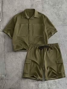 軍綠色