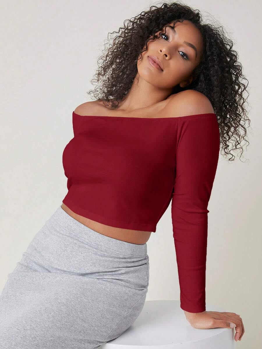 SHEIN BASICS 大尺碼女款素色露肩修身百搭休閒長袖T恤 - 酒紅色 - 查看 1