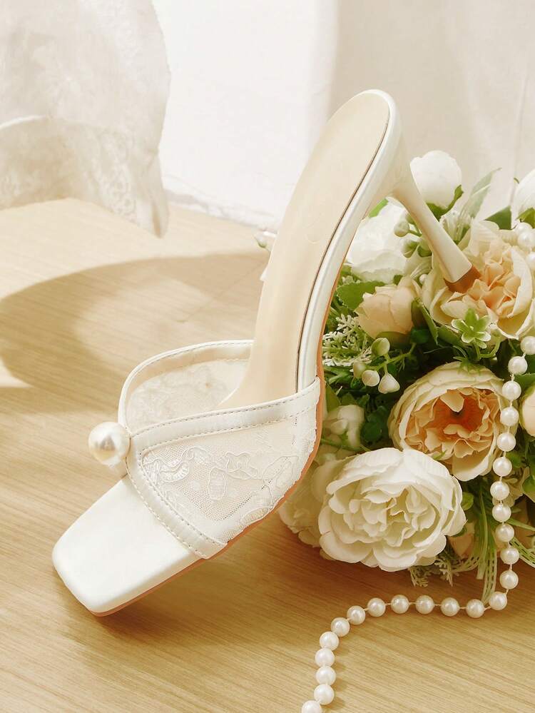 CUCCOO HITCHD New Beige Thin Heel Square Head Net Flower Pearl Fashionable And Elegant Women's High-Heeled Sandals