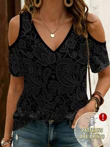 EMERY ROSE Lace Pattern Print Casual V-Neck Off-Shoulder Short Sleeve T-Shirt - Multicolor - View 1