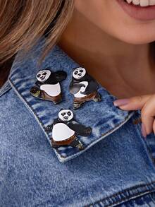SHEIN Kung Fu Panda 時尚黑色鋅合金電影卡通胸針徽章紀念收藏禮物 - 彩色 - 查看 2