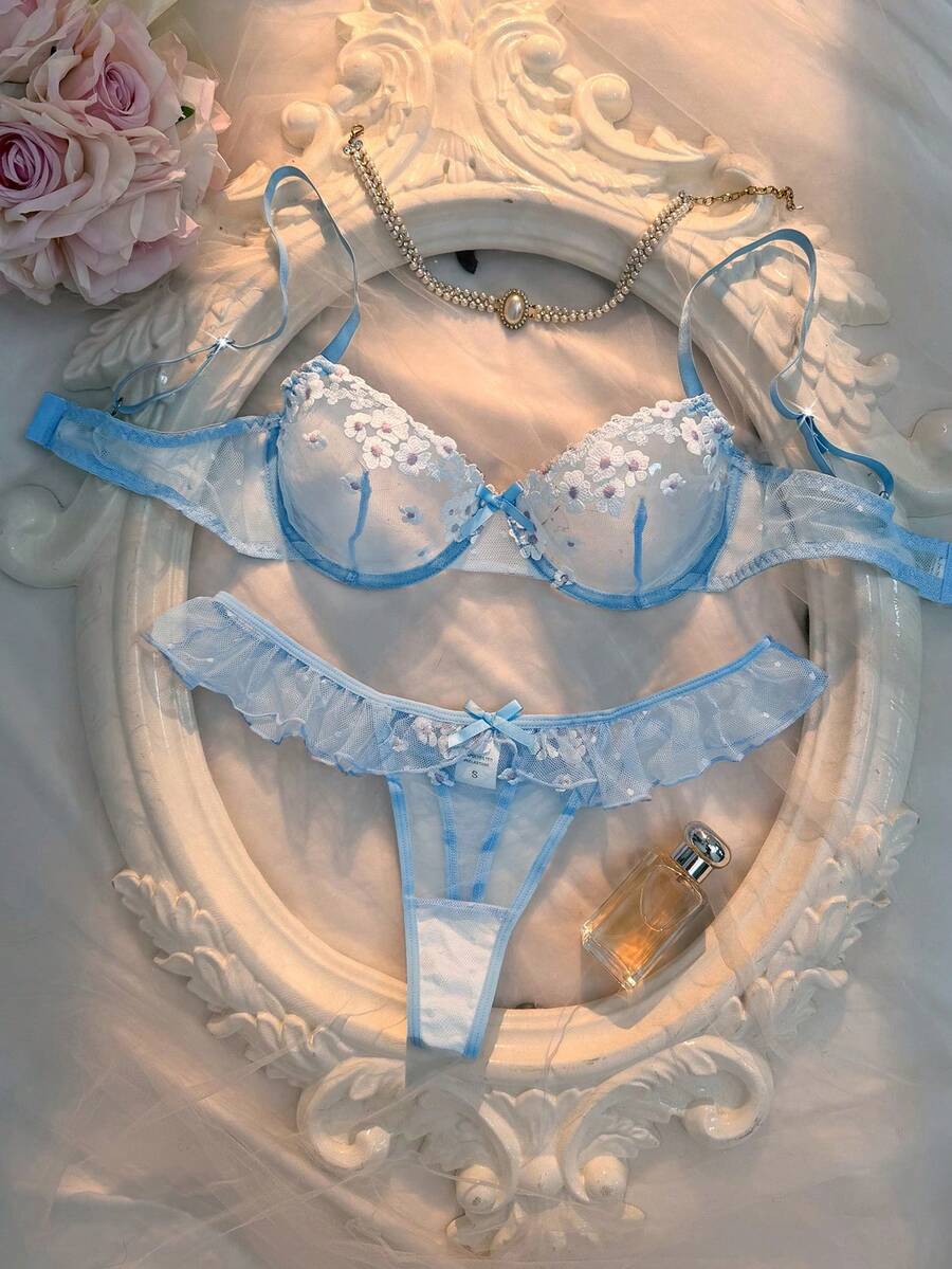 Crystal Vow 女款薄杯鋼圈托高性感內衣淺藍色浪漫刺繡T背內褲內衣套裝2件組 - 淺藍色 - 查看 1