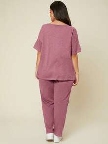 SHEIN BASICS 大尺碼女款素色短袖上衣與長褲休閒日常套裝 - 藕粉色 - 查看 2