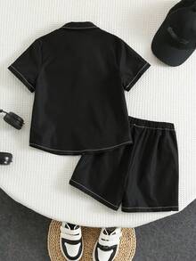 SHEIN 2件套男婴/小男孩休闲校园风宽松露肩上衣衬衫和松紧腰短裤套装，适合春夏穿着 - 黑色 - 查看 3