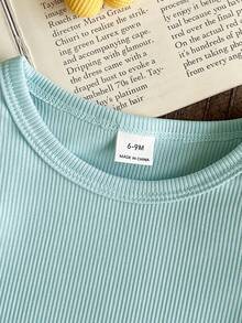 SHEIN Vintaside Kids 嬰幼兒男女通用 0-3 歲 春/秋 紫色甜美風花卉刺繡裝飾牛仔長褲、圓領長袖套頭上衣搭配牛仔吊帶褲套裝，適合外出、購物與休閒穿著 - 藍色 - 查看 6