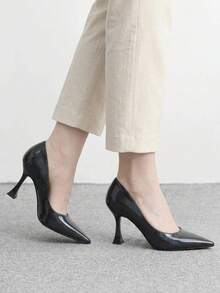 CUCCOO BIZCHIC Zapatos de tacón alto simple con punta puntiaguda de unicolor para mujer, casual para uso diario, vacaciones de primavera, Pascua y Navidad - Nuevo material negro - Ver 5
