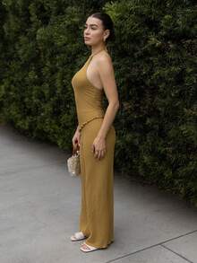 Andrea Bello 綠色紋理掛脖綁帶上衣與寬腿褲兩件套，優雅休閒度假穿搭，外出穿搭，夏季女款度假套裝 - 綠色 - 查看 5
