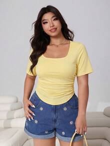 Solflare Áo thun casual đa năng mới Xuân/Hè, phù hợp đi làm, tiệc tùng, lễ hội âm nhạc, tựu trường, du lịch, streetwear, mặc nhà, yoga, fitness, ngắm cảnh, mặc nhiều dịp, có thể mặc ngoài hoặc phối lớp, cổ vuông, tay ngắn bèo, eo chiết, gấu cong, dệt co giãn, màu vàng nhạt, size lớn - Màu vàng ngỗng - Xem 8