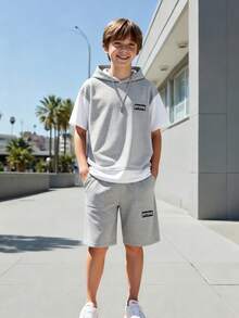 2件/組 青少年男款休閒極簡灰色&白色拼接二合一連帽衫，配3D貼布設計，同材質寬鬆休閒寬腿短褲&T恤套裝，適合日常通勤與運動穿著 - 灰色 - 查看 1